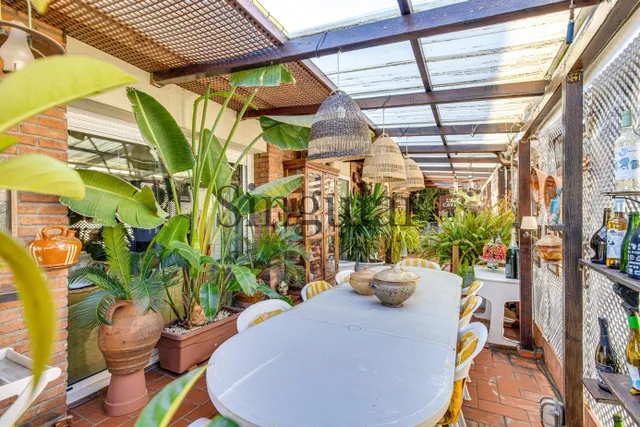 Ático dúplex con piscina privada y espectaculares terrazas junto al parque de Monterols — 17