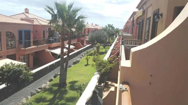Tenbel -Atlantico- Piso 1 habitación con  garaje y terraza en costa arona en urbanizacion de lujo. — 8