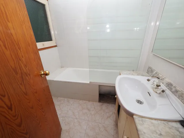 SE VENDE CASA ADOSADA EN NAVARCLES — 11