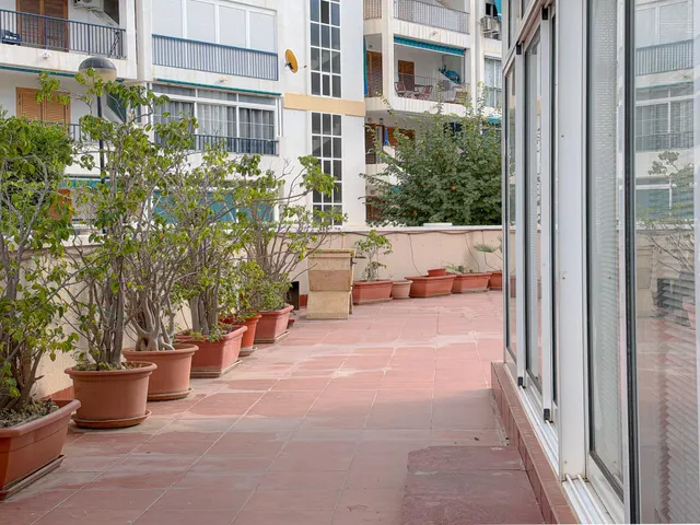 Parquemar! Exclusivo y Único, apartamento tipo bungalow con Colosal Terraza privada en urbanización privilegiada con preciosa piscina comunitaria (400 mts playa) — 31