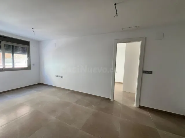 Para estrenar en el centro de Torrevieja, a estrenar! 🏡✨ — 5