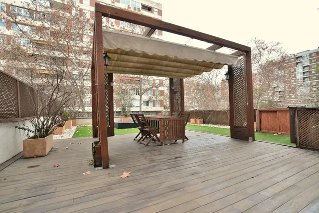 Se alquila piso de 2 dormitorios con increible terraza de 100m2 — 29