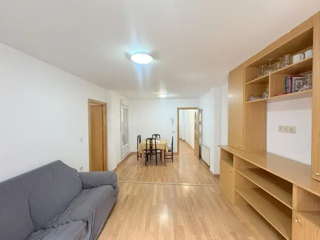 Piso en planta baja de primera transmisión, luminoso y con 3 habitaciones — 2