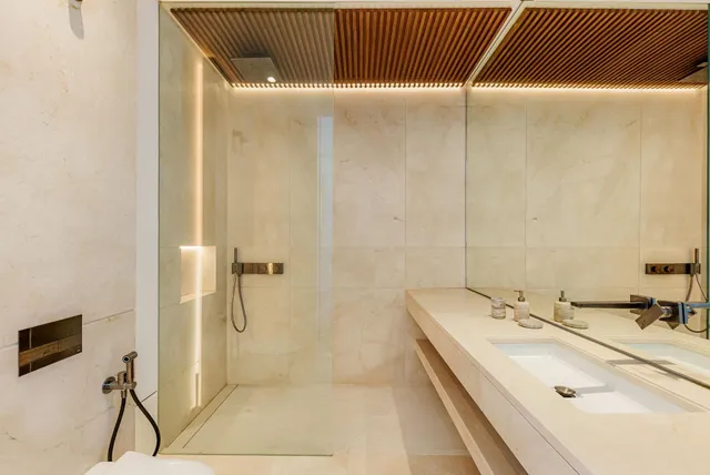 VILLA DE LUJO EN URBANIZACIÓN LA QUINTA, BENAHAVIS — 35