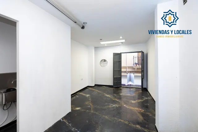 ATENCIÓN INVERSORES. Edificio comercial en pleno centro de Granada, entre Puentezuelas y Alhóndiga — 11