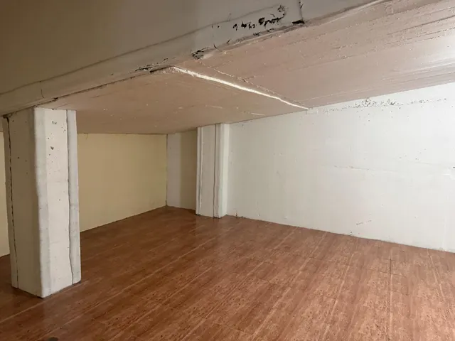 Garaje  cerrado 30m2 en la  calle ramon gallud — 6
