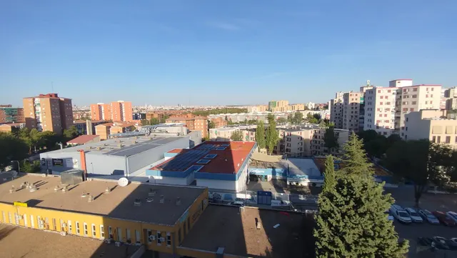 AVC INMOBILIARIO VENDE PISO — 48