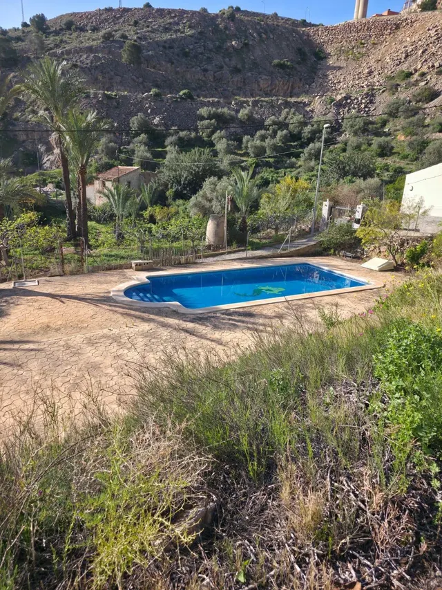 Casa con Piscina Privada y Amplias Posibilidades de Ampliación en Orihuela — 36