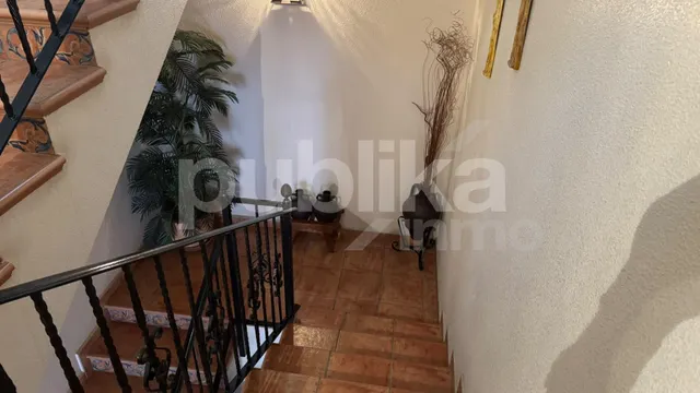 Casa 4 habitaciones 439m² en venta - CENTRO — 10