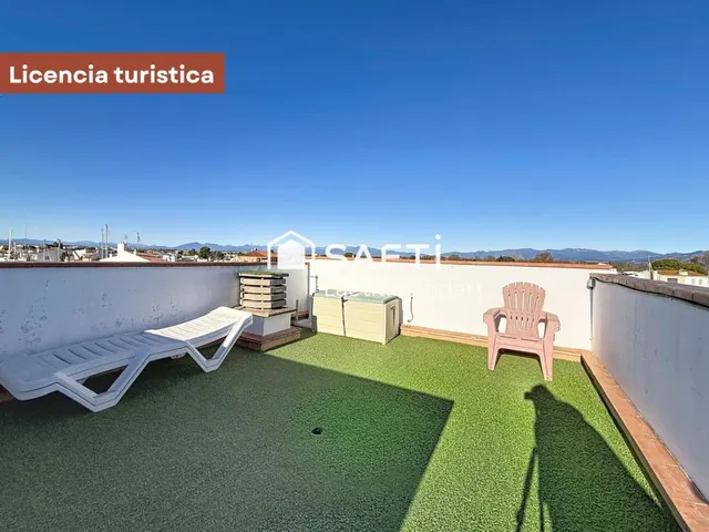 Ático reformado con licencia y garaje opcional – Vistas al canal y al puerto, Empuriabrava — 21