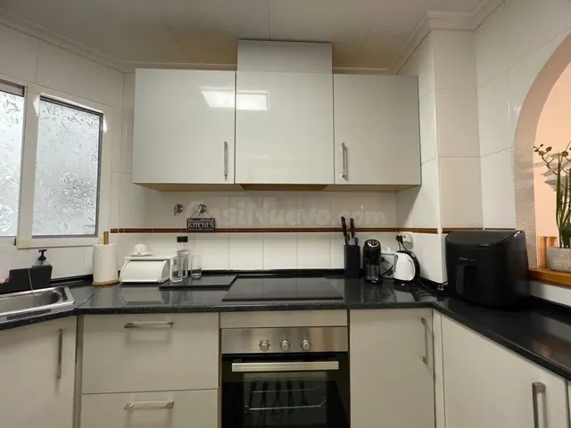 Apartamento reformado con vistas al mar y licencia turística en Playa del Cura — 9