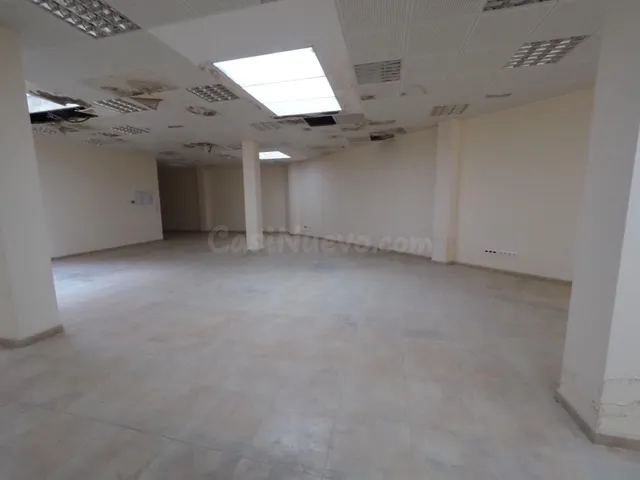 SE VENDE LOCAL COMERCIAL EN MANRESA, ZONA PASSEIG PERE III - foto 5