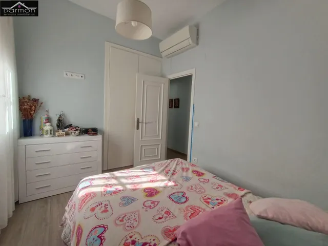 EN VENTA O ALQUILER — 27