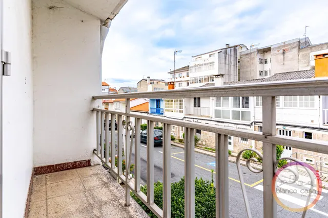 ¡UNA CASA para REFORMAR a tu gusto en CARBALLO( A Coruña) po - foto 3