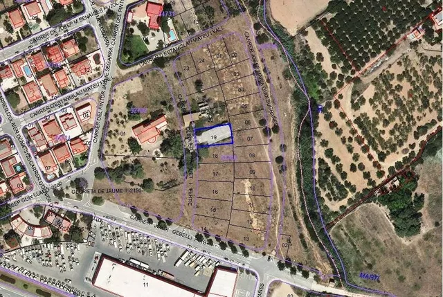 PARCELAS DISPONIBLES EN URBANIZACIÓN MAS CARPA - foto 4