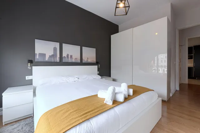 Se vende Espectacular piso con licencia turística a 7 min del Casco Viejo — 20