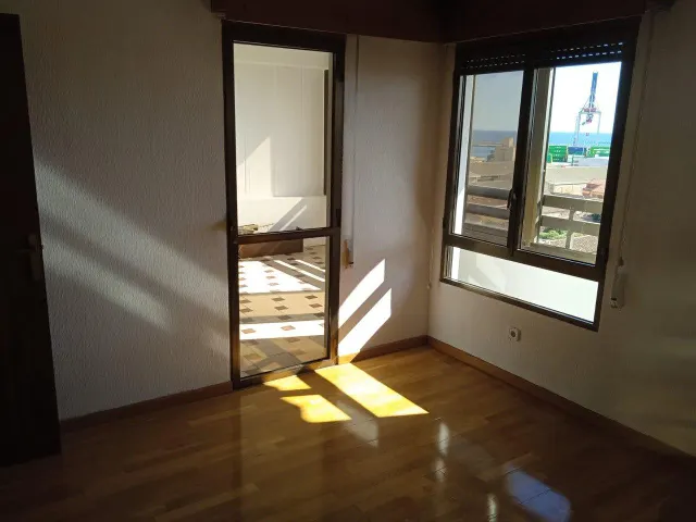 Amplia vivienda de lujo junto al Puerto Deportivo y Paseo Marítimo — 39