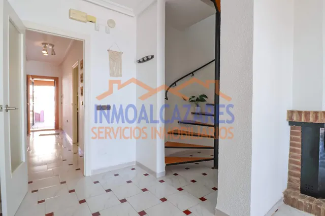 ESPECTACULAR DUPLEX DE  3 DORMITORIOS Y 2 BAÑOS, EN PRIMERA LÍNEA DE PLAYA CON VISTAS AL MAR EN LOS NAREJOS, LOS ALCAZARES, MURCIA. — 13