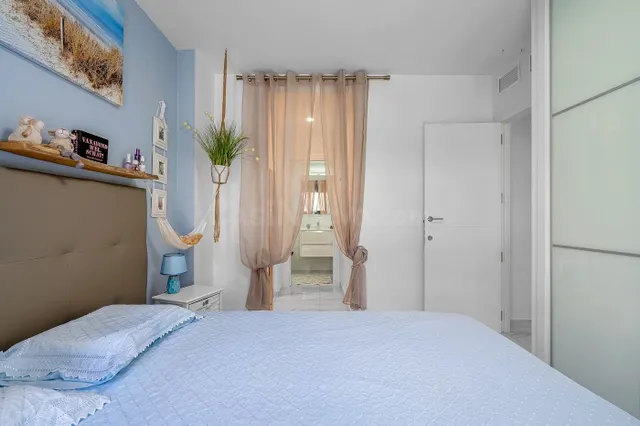 APARTAMENTO DE 3 DORMITORIOS Y 2 BAÑOS EN GUARDAMAR DEL SEGURA (ALICANTE) — 24