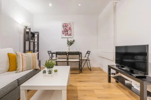 ¡Atención estudiantes! ✨ Piso de 3 habitaciones reformado. ¡