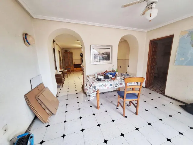 CHALET MUY AMPLIO EN LEDUA — 8