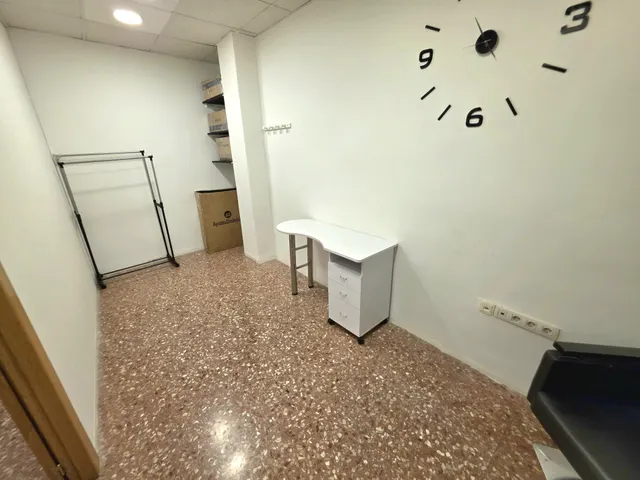 LOCAL EN VENTA SITUADO EN LA RONDA MIJARES DE CASTELLÓN — 12