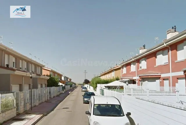 Venta casa adosada en Medina de Rioseco (Valladolid)