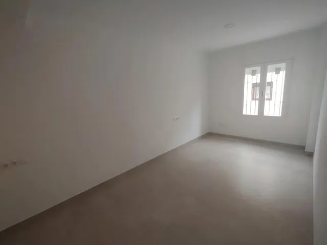 ALQUILER TEMPORAL PISO REFORMA INTEGRAL EN OTURA — 16