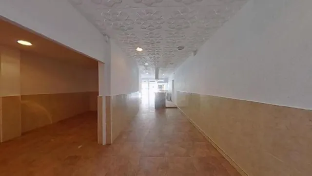 CASA EN VENTA OKUPADA EN C/ JOTA — 28