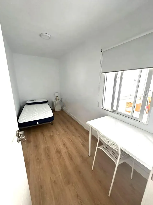 PISO REFORMADO DE 4 DORMITORIOS EN LLOPIS IBORRA ✨ — 8