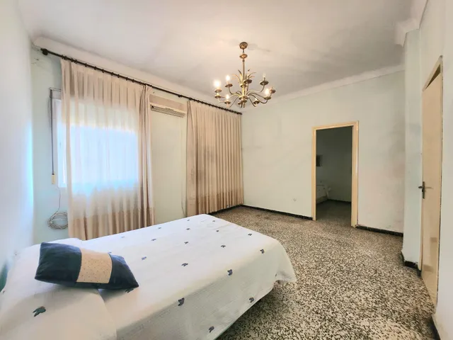 CASA EN PLENA CALLE SAN SEBASTIAN — 31