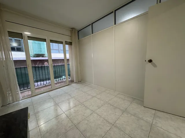 PISO CÉNTRICO DE 2 habitaciones EN MANRESA — 8