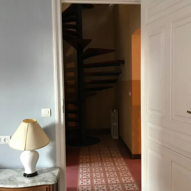 IMPRESIONANTE CASA EN EL CENTRO DE VALENCIA DE DON JUAN, IDEAL NEGOCIO. EN PERFECTO ESTADO. — 34