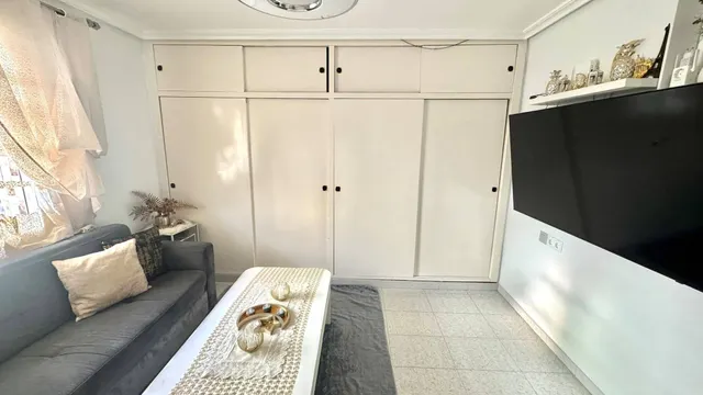 Amplio Piso en Alicante - Ideal para Familias — 14