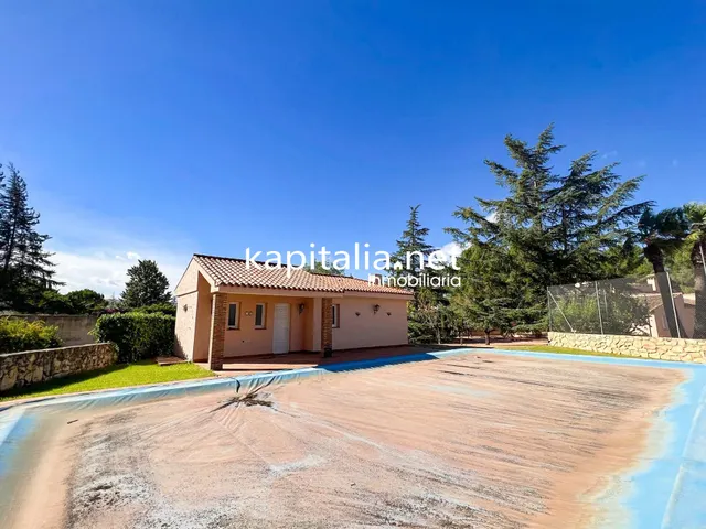 Magnifico chalet a la venta en Valencia — 39