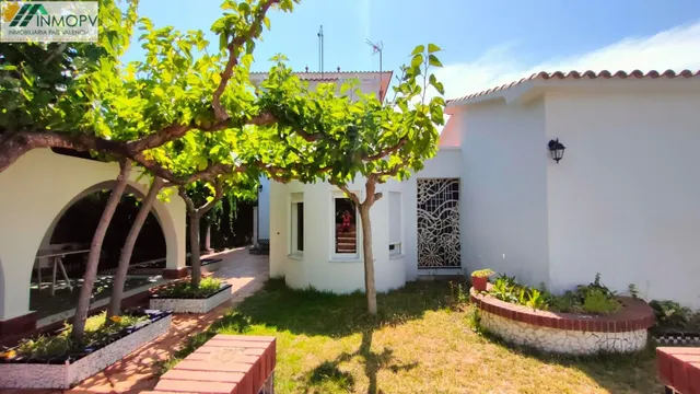 CHALET DE 280 M2 CON 1.600 M2 DE PARCELA, PISCINA Y 3 SUITES EN LA CLOSA – VINARÒS — 18