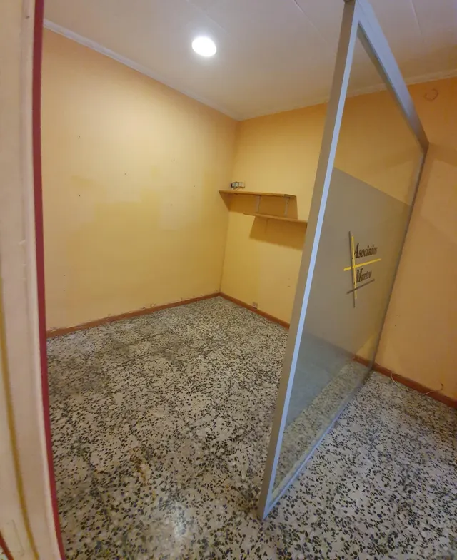 Local comercial actualmente diáfano, en Sabadell, zona Concordia Obrascón! — 10