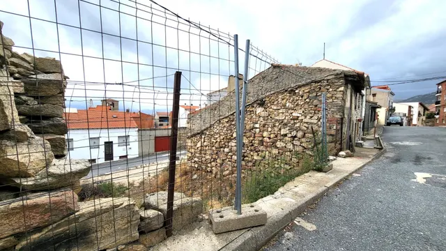 VENTA DE PARCELA URBANA EN EL BARRACO 05110 - foto 4