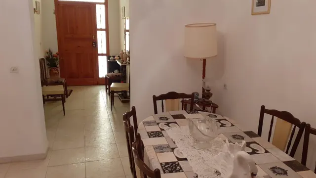CASA FAMILIAR EN FINES ( ALMERÍA) DE 7 habitaciones. — 6