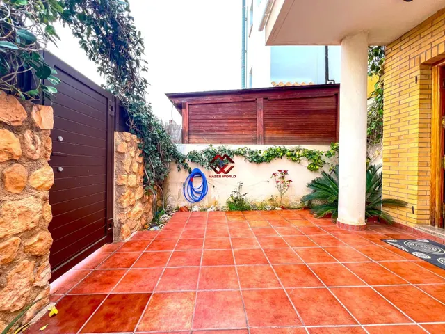 Dúplex en zona exclusiva con terraza y porche en Santiago de - foto 3