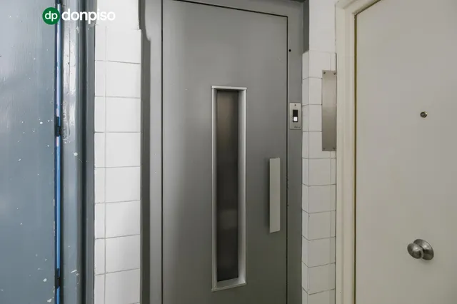 EXCLUSIVO PISO DE 253 m2 EN GRANADA CENTRO – 2.800 €/MES DE RENTABILIDAD — 27