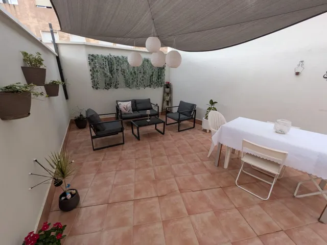 AMPLIO PISO DE 3 DORMITORIOS CON PATIO DE 55 M2 EN EL CENTRO DE SANTOMERA — 28
