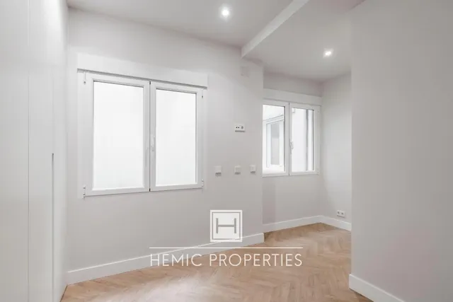 Piso de lujo reformado en Barrio de Salamanca — 16