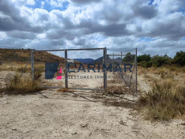 ¡EXCELENTE OPORTUNIDAD! Terreno en El Moralet (Alicante) - foto 2