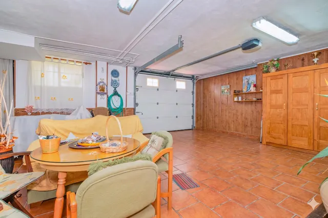 Fantástica casa adosada con gran patio, sótano habitable y excelente luminosidad !! — 34