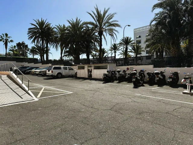Acogedor apartamento con terraza y vistas al mar en Playa de las Américas — 17