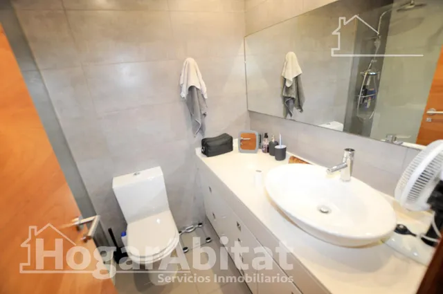 Vive con el confort de un exclusivo residencial con piscina, zonas verdes, garaje y trastero — 20