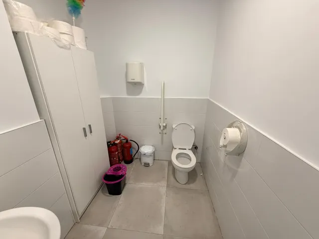 Local comercial 200m² en venta - Benimaclet — 14