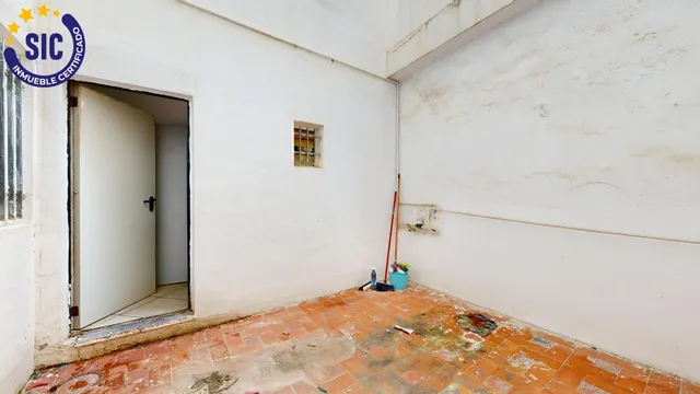 Tu negocio en el lugar más estratégico del Puerto de Sagunto — 14