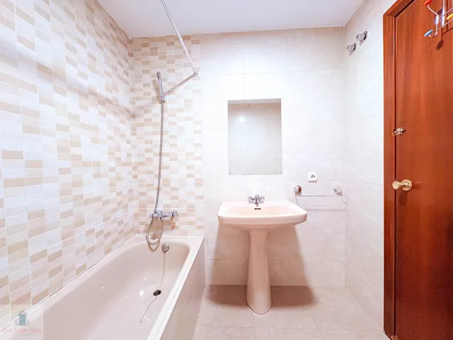 En venta en Valdepasillas, junto a Sinforiano Madroñero — 37